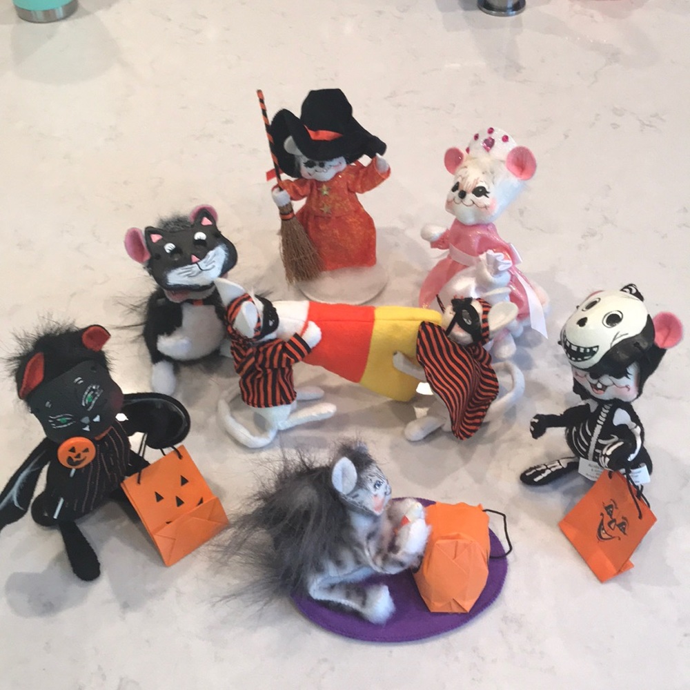 Set of 7 white mice Annalee Halloween figurines